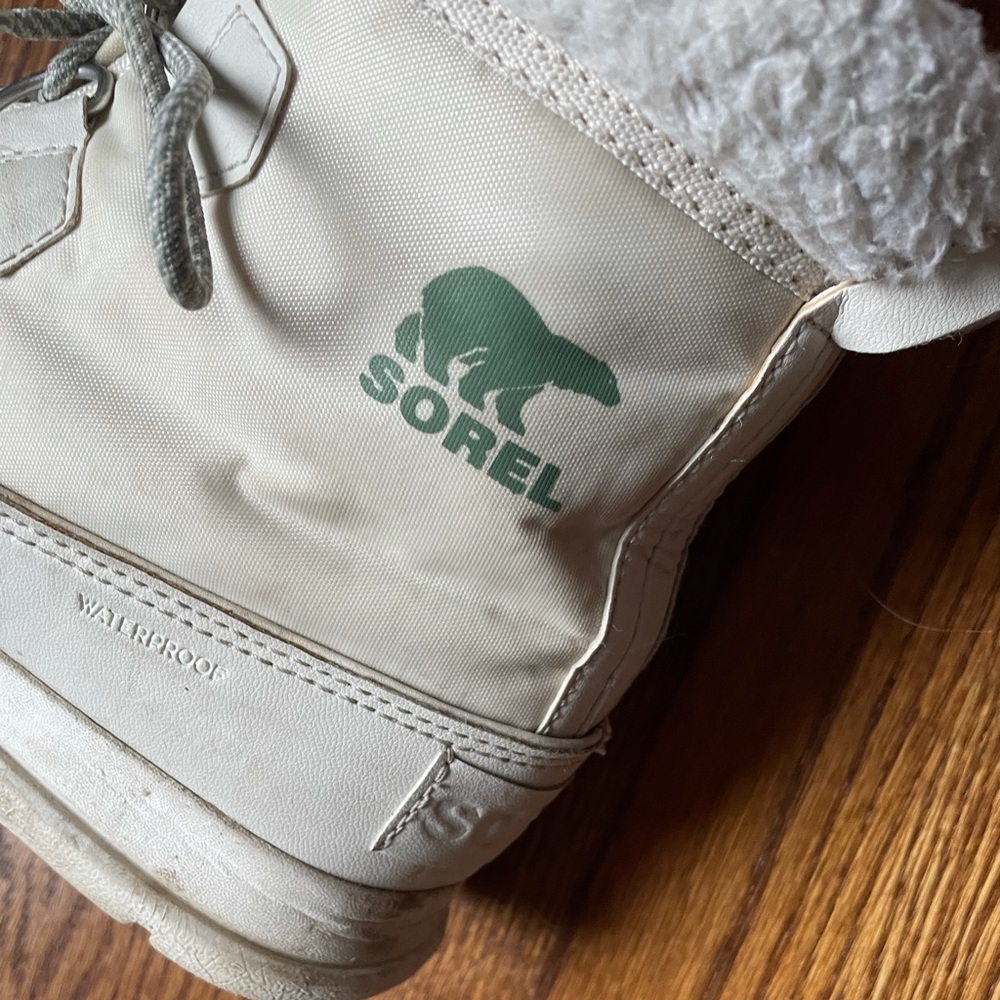 Women’s Sorel White Winter Ankle Boot